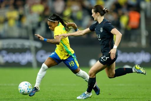 Dirigente comemora evolução do futebol feminino no Brasil: "Hoje temos várias Martas"