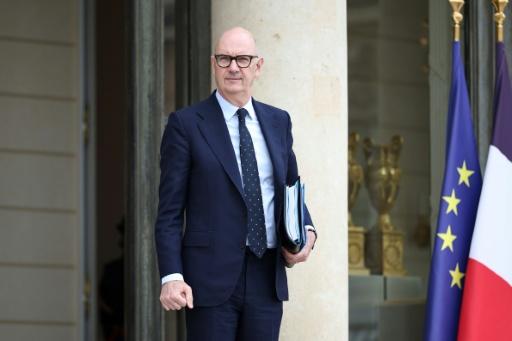 Le ministre de l'Economie et des Finances Roland Lescure quitte le palais de l'Elysée, le 1er juillet 2026 à Paris — SIMON WOHLFAHRT / AFP