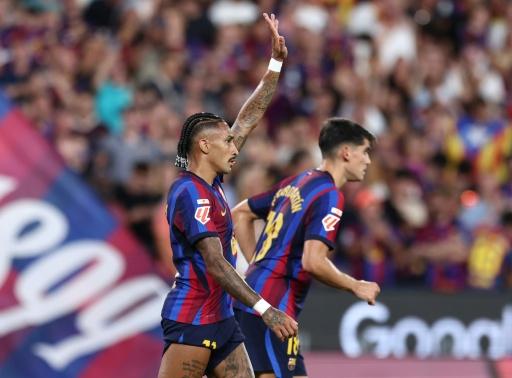 Com gol de Raphinha, Barça vence Athletic Bilbao (2-0) e assume liderança na estreia de Rodri