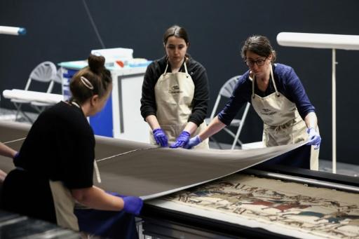 Macron inaugurera mercredi à Londres l'exposition de la tapisserie de Bayeux prêtée au British Museum