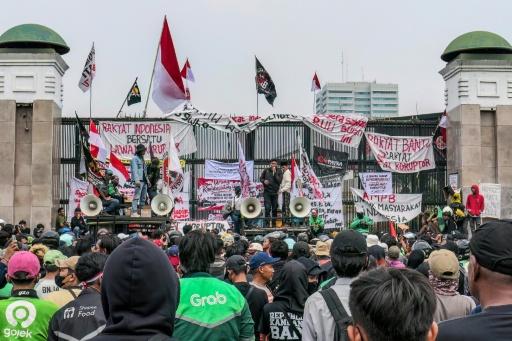 Indonesian protesters demand harsher punishment for graft