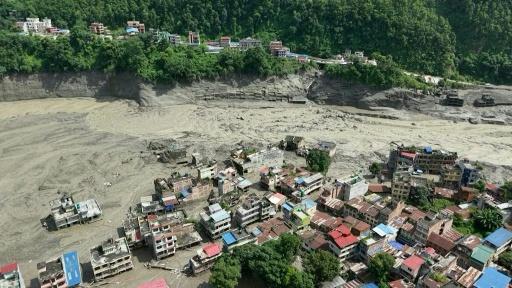 Colapso de geleira foi causa da atividade sísmica e inundações no Nepal
