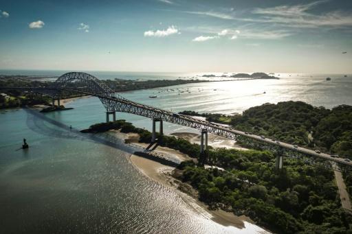 Tanker pays record $5.3 mn to transit Panama Canal: administrator