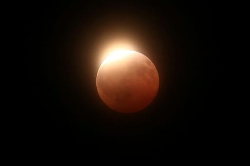 Partielle Mondfinsternis in Deutschland vielerorts von Wolken verdeckt