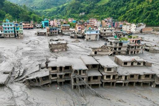 Desperate families search for missing after Nepal floods