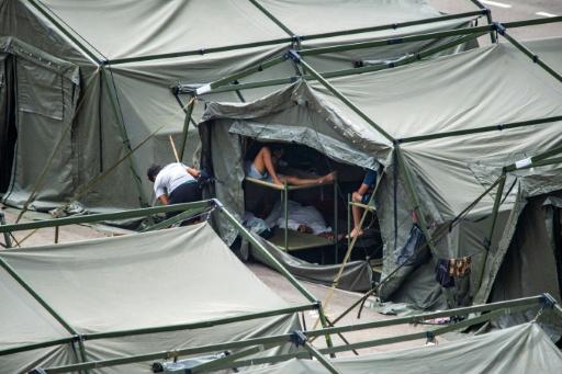 Des abris temporaires pour migrants installés à Ceuta, le 27 août 2026 — Antonio Sempere / AFP