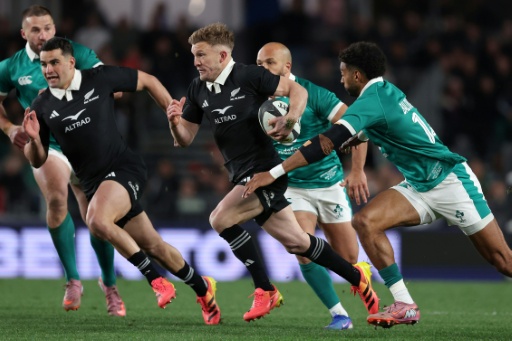Rennie hails 'clinical' All Blacks after 40-21 win over Ireland