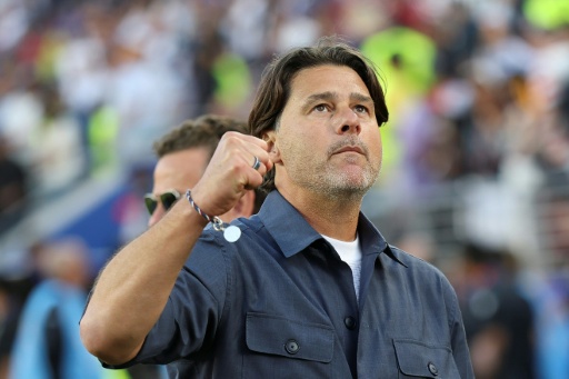 المدرب الأرجنتيني لمنتخب الولايات المتحدة ماوريسيو بوتشيتينو يحتفل بعد الفوز على البوسنة والهرسك في دور الـ32 من كأس العالم 2026 لكرة القدم. سانتا كلارا، كاليفورنيا. في 1 تموز/يوليو 2026.