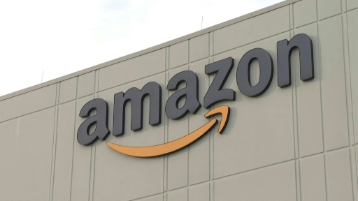 Amazon ultrapassa pela primeira vez US$ 3 trilhões em valor de mercado — Diane DESOBEAU, Fabien NOVIAL, Daniel LEAL-OLIVAS, Ana Inés CIBILS, Rafael AMORIM / AFP
