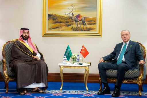 السعودية وباكستان وتركيا توقع اتفاقية دفاع مشترك