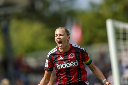 Auftaktsieg für Eintracht-Fußballerinnen dank Freigang