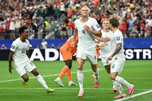 La principale menace de la Norvège, Erling Haaland, au centre, célèbre l'un de ses cinq buts dans ce Mondial-2026 lors de la victoire de la Norvège contre la Côte d'Ivoire à Arlington le 30 juin 2026