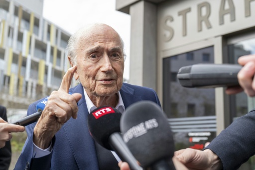 "Schadet dem Fußball": Weitere Kritik an WM-Plänen der FIFA