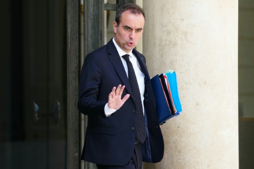 El primer ministro de Francia, Sébastien Lecornu, abandona el Elíseo tras el Consejo de Ministros del 22 de julio de 2026 — Dimitar Dilkoff / AFP