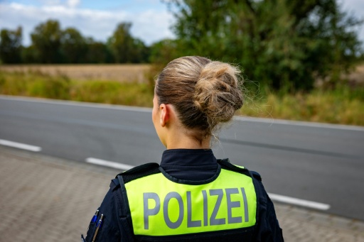 Frontalzusammenstoß von zwei Autos in Brandenburg: Drei Menschen tot