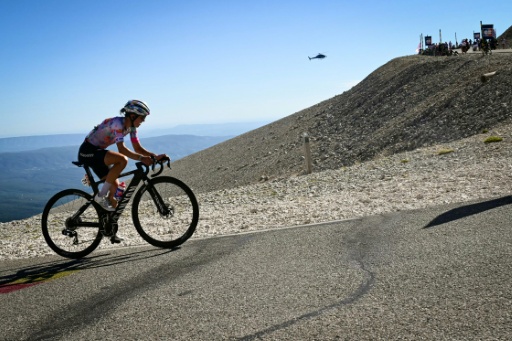 Niewiadoma seizes Tour de France Femmes lead on Mont Ventoux