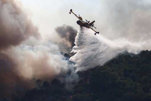 France needs more Canadair water bombers but building them is painfully slow