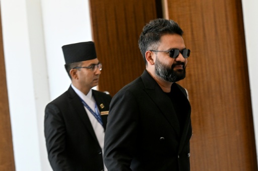 Le Premier ministre népalais Balendra Shah (D), le 2 avril 2026 à Katmandou
