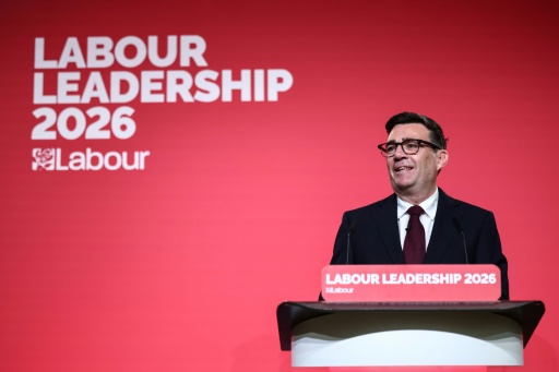 Andy Burnham prend la parole après avoir été confirmé à la tête du Parti travailliste et désigné comme prochain Premier ministre du pays, lors du « congrès extraordinaire du Parti travailliste » qui s'est tenu dans le centre de Londres le 17 juillet 2026 — Henry NICHOLLS / AFP