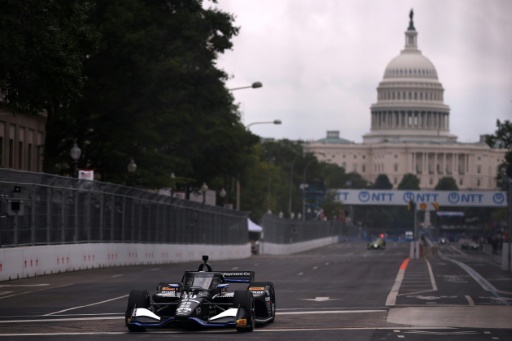 El español Palou logra la pole para la carrera por las calles de Washington