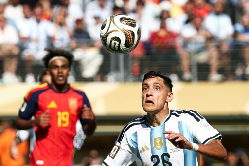 El lateral argentino Nahuel Molina cambia el Atlético por la Roma