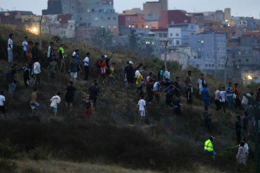 60.000 migrants ont rejoint l'enclave de Ceuta depuis le Maroc, provoquant une crise en Europe
