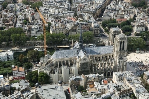 Pariser Kathedrale Notre-Dame erhält im Herbst neue Fenster