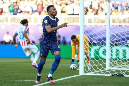 França vence Paraguai com gol de pênalti de Mbappé e vai enfrentar Marrocos nas quartas da Copa