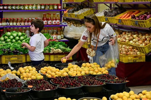 Armenia's economy could contract by up to two percent if exporters fail to find new markets