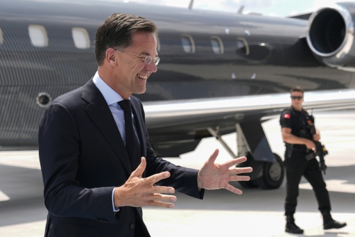 El secretario general de la OTAN, Mark Rutte, llega al aeropuerto Esenboga antes de la cumbre de la Alianza en Ankara, el 6 de julio de 2026