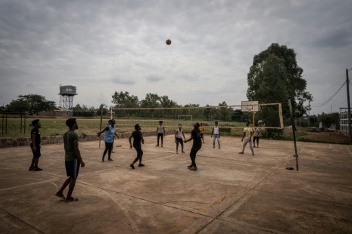 Ruanda discute con países de Europa para recibir a migrantes expulsados