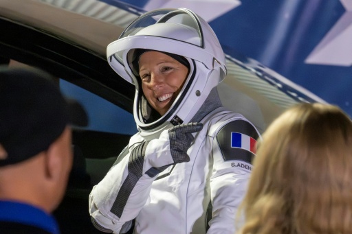 ISS hosts first spacewalk by a Frenchwoman