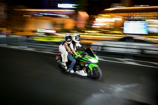 Vidéos, cuir et néons: la Mecque chinoise de la moto attire les amateurs d'adrénaline