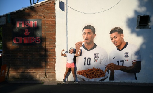 Cidade natal de Bellingham celebra estrela da seleção inglesa