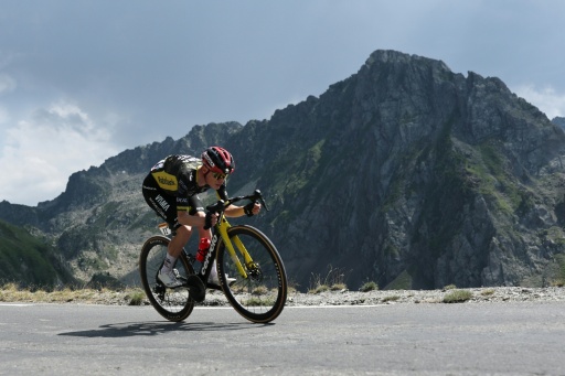 Jonas Vingegaard en el descenso del Tourmalet en la sexta etapa del Tour de Francia, en los Pirineos franceses, el 9 de julio de 2026