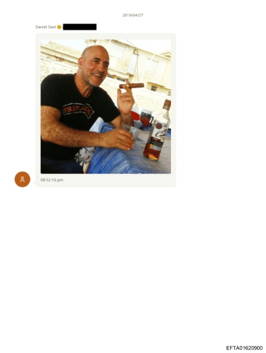 Photo non datée, publiée le 30 janvier 2026 par le ministère américain de la Justice dans le cadre des dossiers Jeffrey Epstein, montre l'agent de mannequins Daniel Siad dans un lieu non identifié — - / AFP