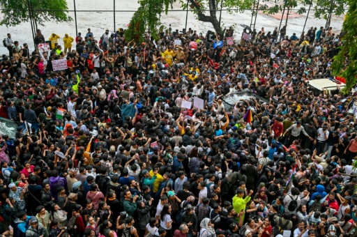 Manifestation à Bombay le 22 juillet 2026 en soutien au mouvement en cours à New Delhi pour demander la démission du ministre indien de l'Education — Punit PARANJPE / AFP