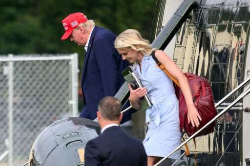 White House attacks CNN reporter for question on Trump aide