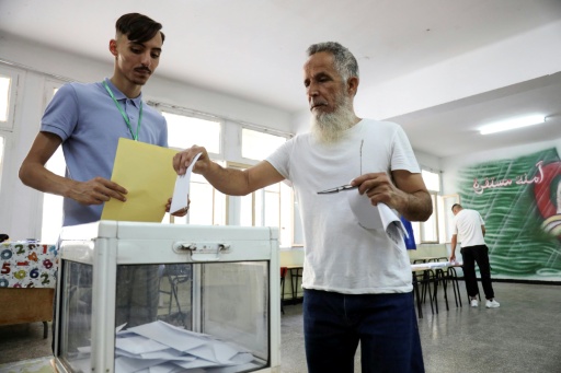 The ruling National Liberation Movement (FLN) was widely expected to retain its hold over the 407-seat National People's Assembly