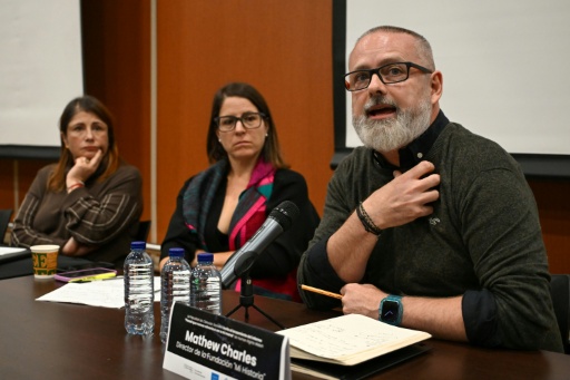 Colombie : Facebook et TikTok favorisent l'enrôlement de mineurs dans les groupes armés, accuse HRW