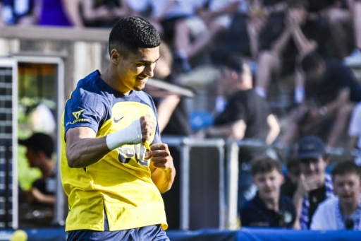 Crystal Palace sign Israel winger Khalaili