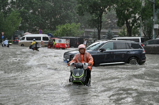 Orages et précipitations extrêmes en Chine: 15 morts, des centaines de blessés