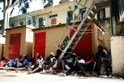 Spain warns Italy over border checks