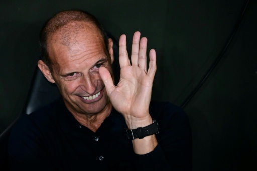 El entrenador Massimiliano Allegri durante la victoria con su nuevo equipo, el Nápoles, ante el Génova en la primera jornada de la Serie A. En Génova (Italia), el 22 de agosto de 2026 — Piero CRUCIATTI / AFP