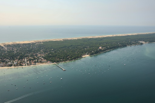 Vue aérienne de la jetée Bélisaire à Lège-Cap-Ferret, dans le bassin d'Arcachon (sud-ouest), le 24 juillet 2026 — ROMAIN PERROCHEAU / AFP