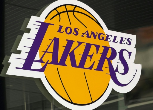 Buss family sells 17.8% stake in Lakers to Iger group