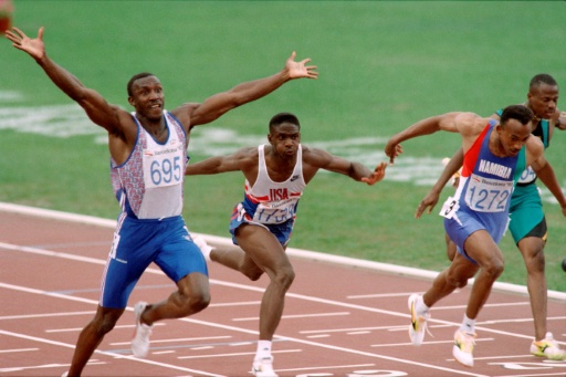 British sprinter Linford Christie (L) wins 1992 Olympic 100m gold — KAZUHIRO NOGI / AFP