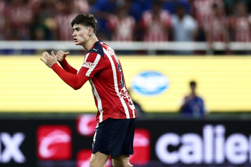 El mexicano Armando "Hormiga" González firma con Olympiacos de Grecia