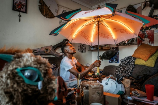Au Kenya, les adeptes du cosplay font fi du manque de moyens et des préjugés