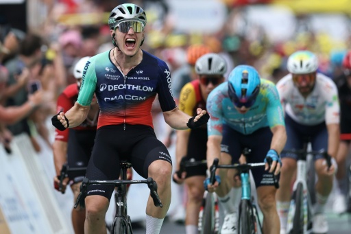 El neerlandés Olav Kooij gana al esprint la 5ª etapa del Tour de Francia